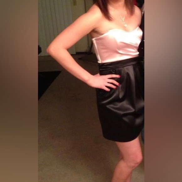 Pink and black strapless formal dress - Picture 8 of 8